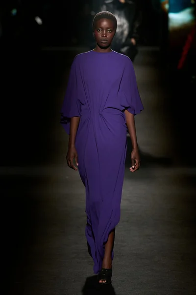 Look 30
